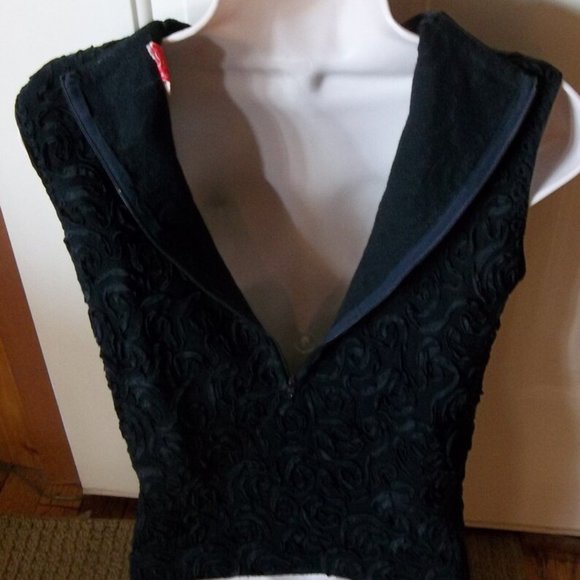 Black Ribbon-Work DesignerFitted Sheath, 1950 Era - Picture 3 of 4